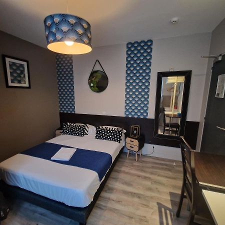 Hotel Saint Francois Precigne Soiree Etape Sur Demande Proche Sable-Sur-Sarthe Bagian luar foto