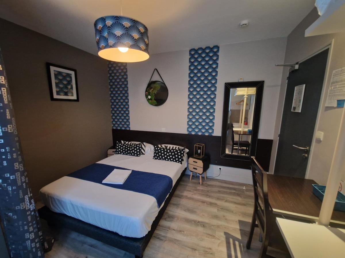 Hotel Saint Francois Precigne Soiree Etape Sur Demande Proche Sable-Sur-Sarthe Bagian luar foto